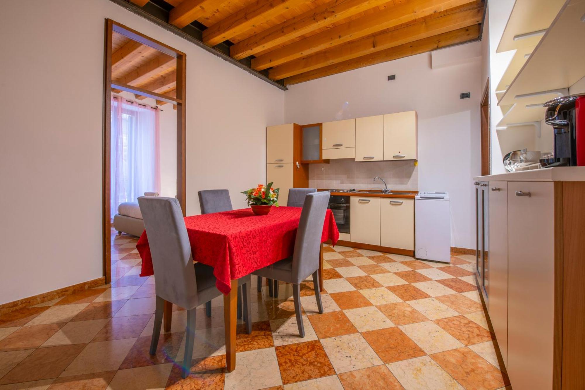 Palace Home Mazzini Verona Bagian luar foto